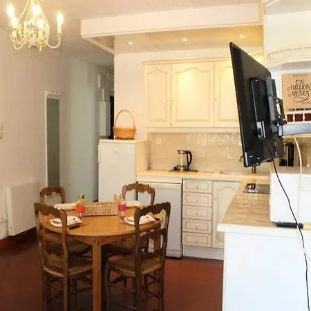 Apartment 2 For 4 People *
